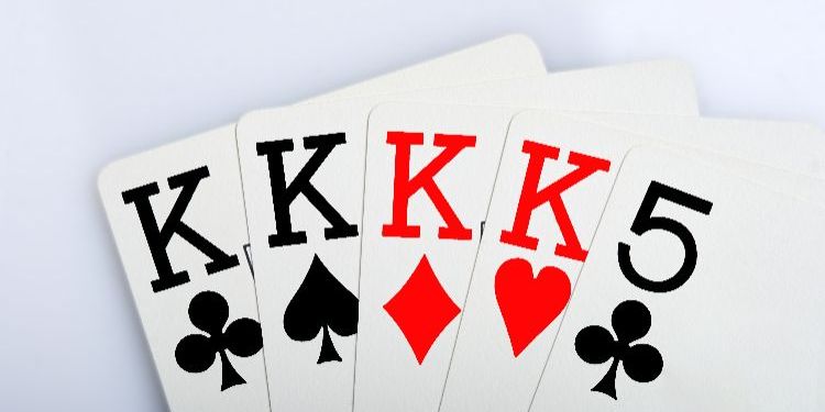 3. Four of a Kind (keturios vienodos kortos)