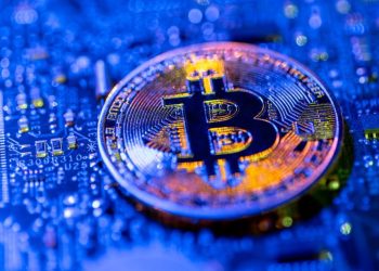 Bitcoin crasht unter 103.000 $: Panik bricht aus – doch Bitcoin Hyper wird zum Gewinner des Chaos