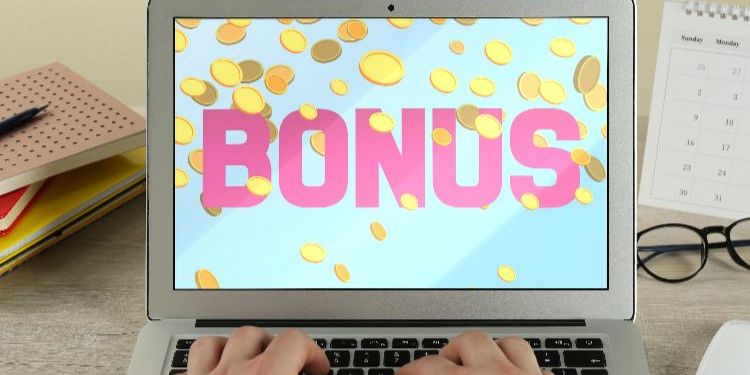 5. Premijos ir kiti bonusai