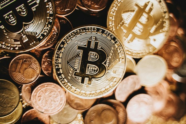 Bitcoin Funding Rate Reads Positive As Price Weakens — What To Expect