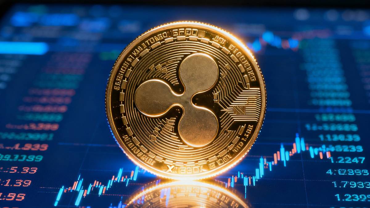 XRP ETF ใกล้เปิดตัว หลัง Bitwise และ Grayscale เปิดเผยค่าธรรมเนียม