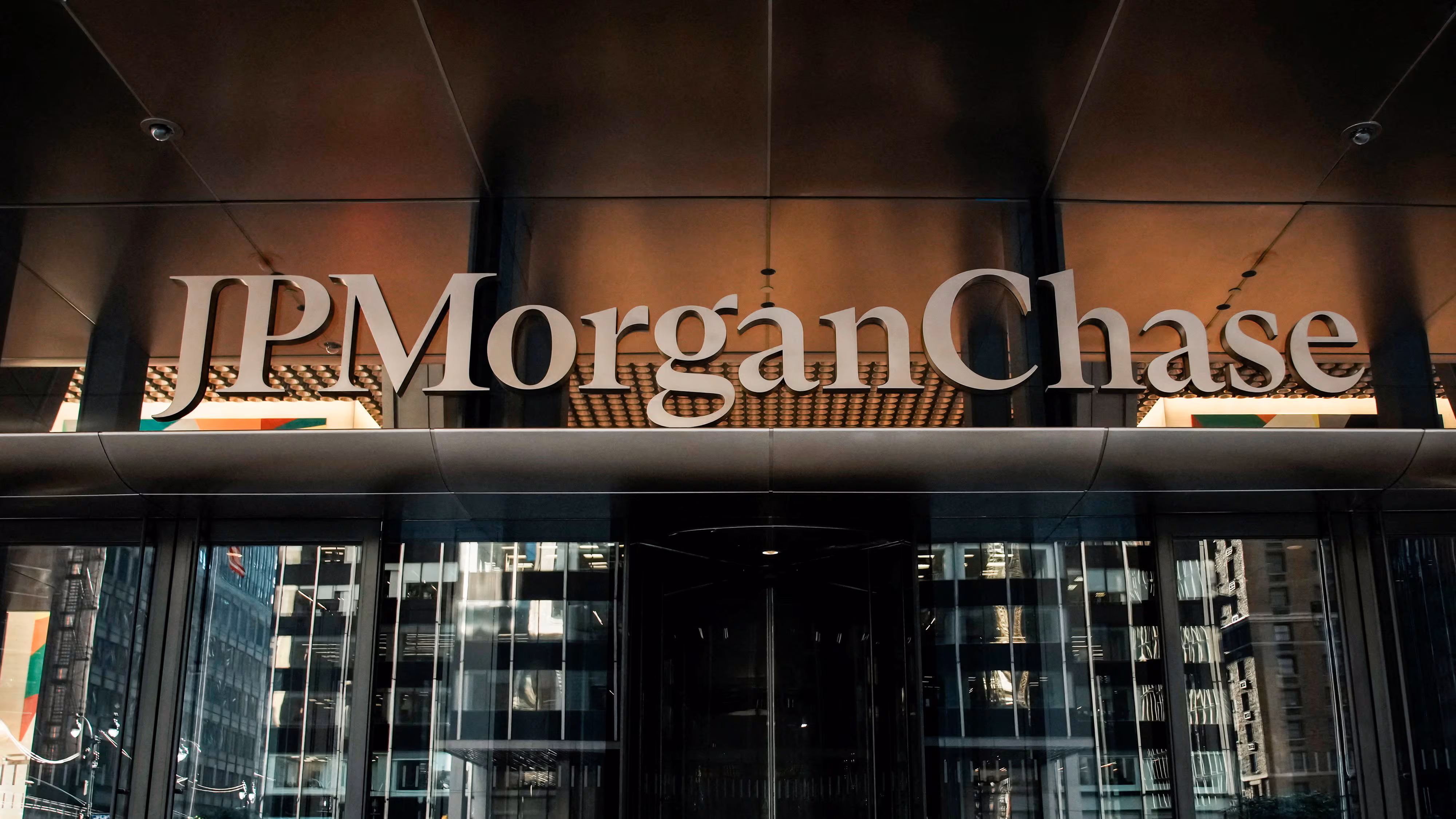 Institutional Crypto Trading On JPMorgan’s Radar, Report Suggests