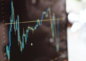 仮想通貨 おすすめ：市場が重要なサポート水準を試す局面で注目される押し目買い銘柄