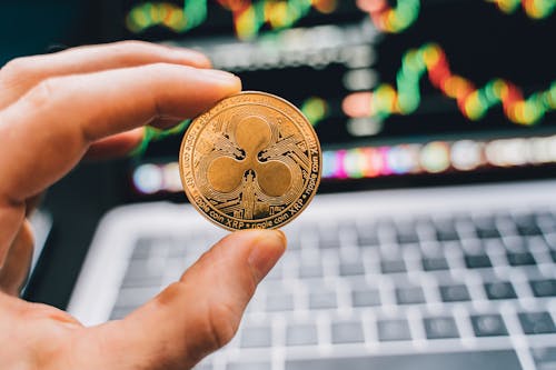 ‘Think Again’ Before Selling Your XRP; Expert Tells Investors