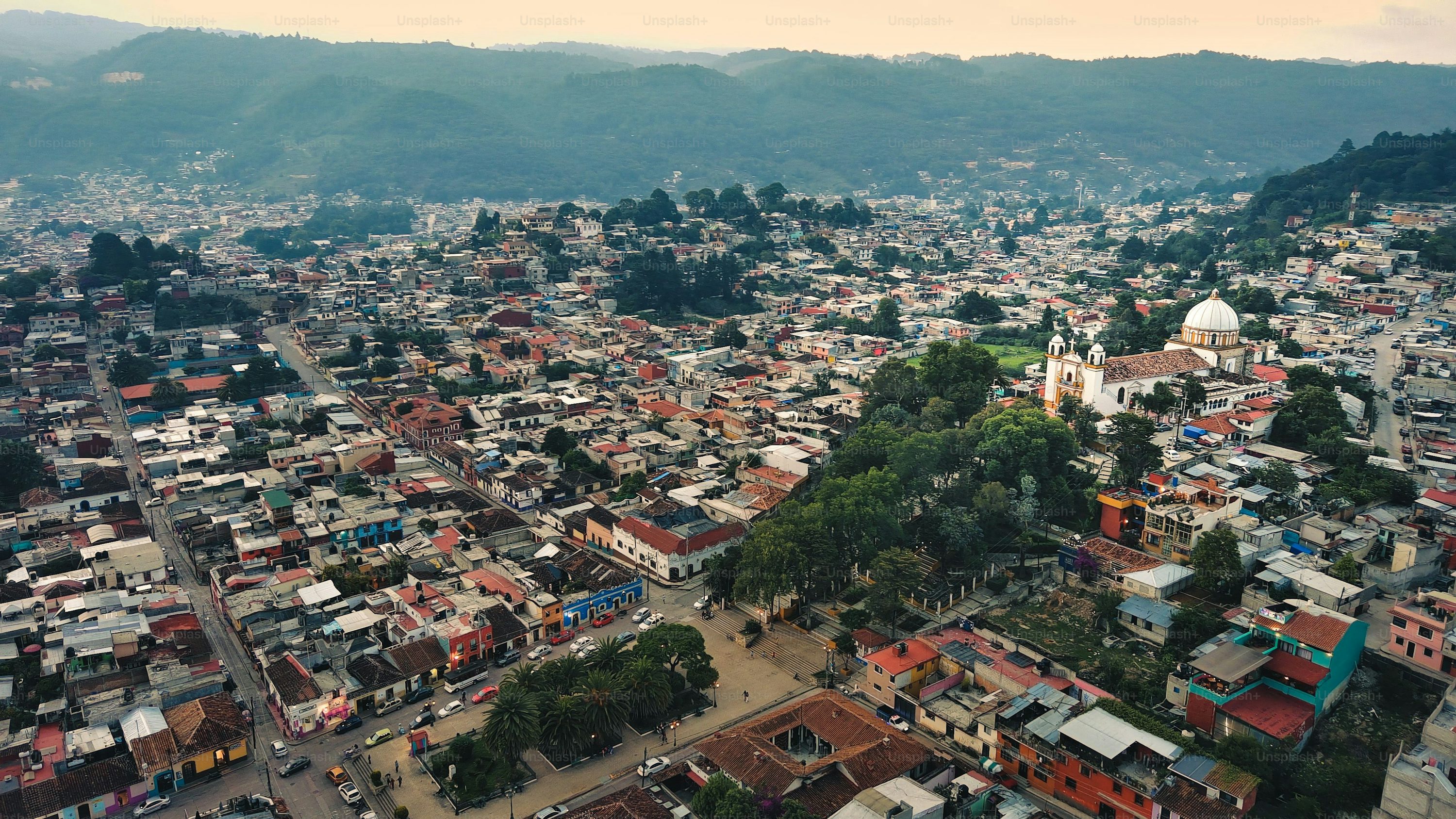 Le FMI reconnaît les progrès accomplis en ce qui concerne les réformes d'El Salvador, cite une croissance plus forte - BitCoinist | Related Crypto Article
