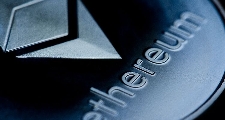 1. Ethereum (ETH) — projektas iš kurio prasidėjo altkoinai