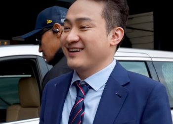 TRON創始人孫宇晨香港街訪爆紅：從「億萬富翁」思維看比特幣　給年輕人階級跨越的唯一建議是⋯