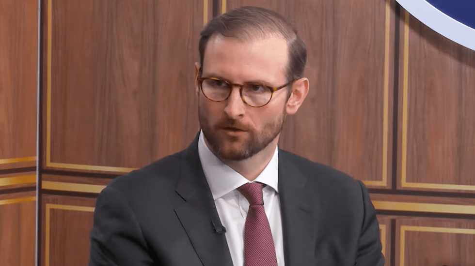 US Strategic Bitcoin Reserve Is Still A ‘Priority,’ White House Adviser Says