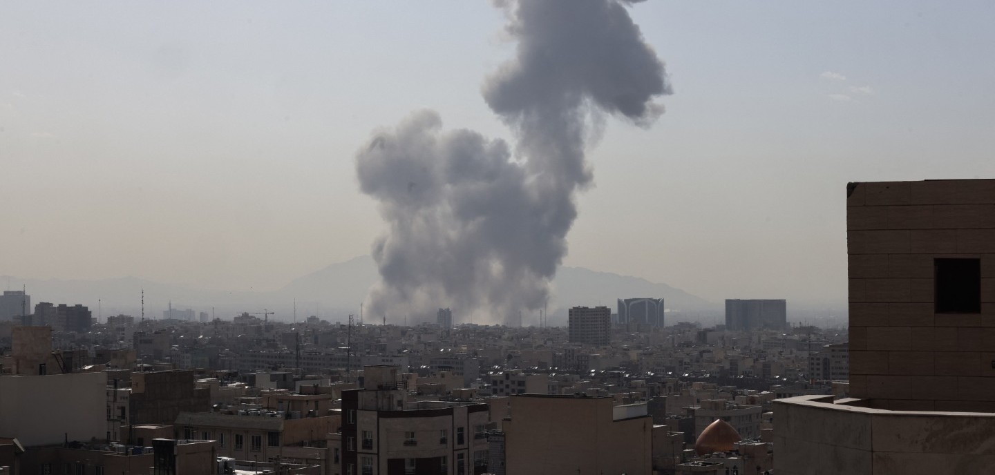 Guerra no Oriente Médio Pode Forçar Fed a Intervir, Alerta Arthur Hayes