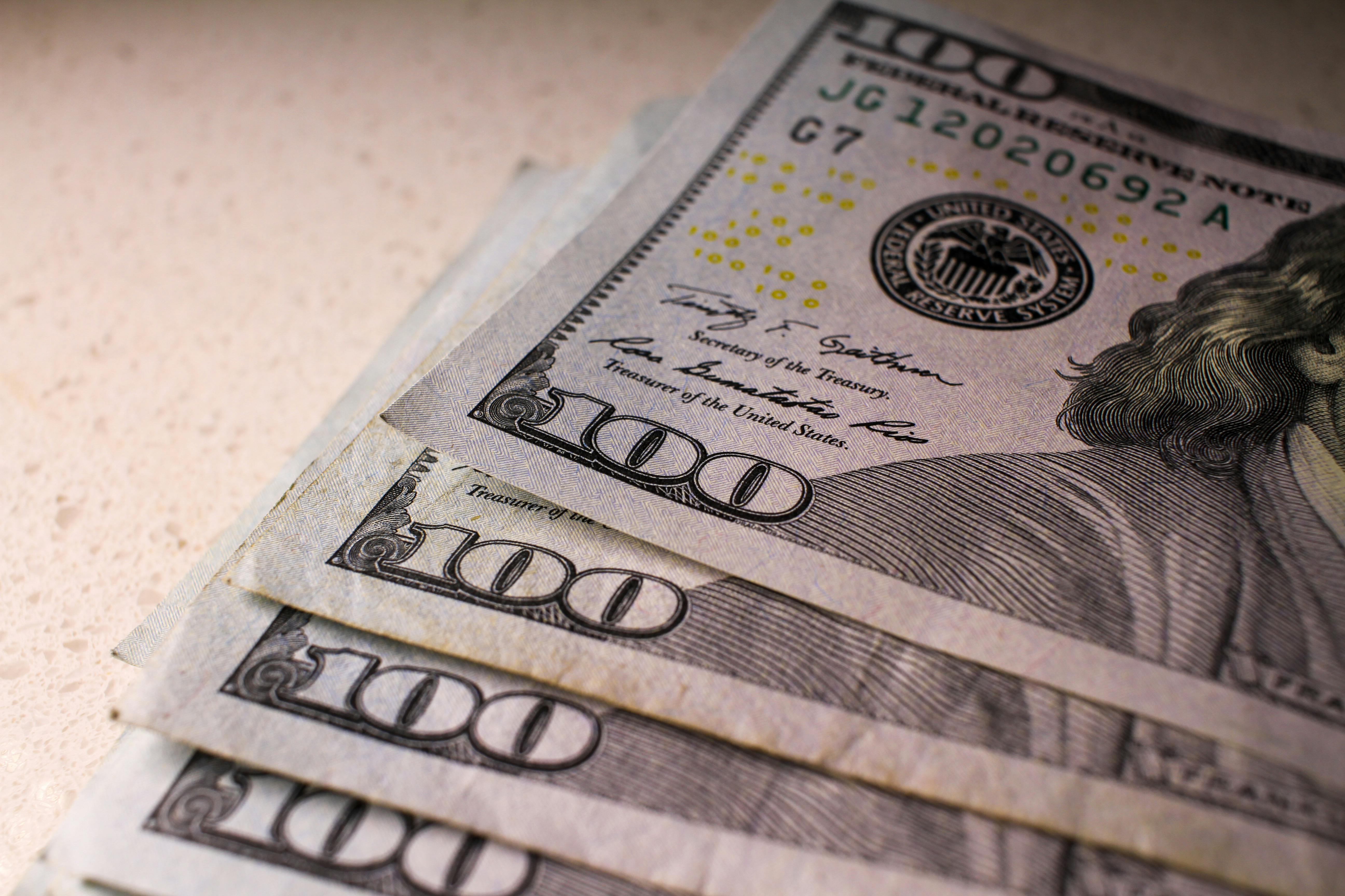 Stablecoin Hype Overblown? Moody’s Says Banks Aren’t In Danger