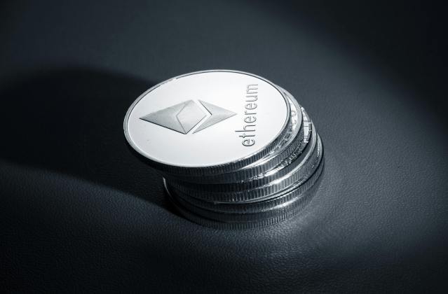 Ethereum Whales Loses Nearly 25% Of Their Holdings Amid Market Shift
