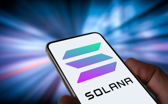 Solana Network Sees Sharp Drop In Active Addresses From Its Recent High, Investor Sentiment Fading?